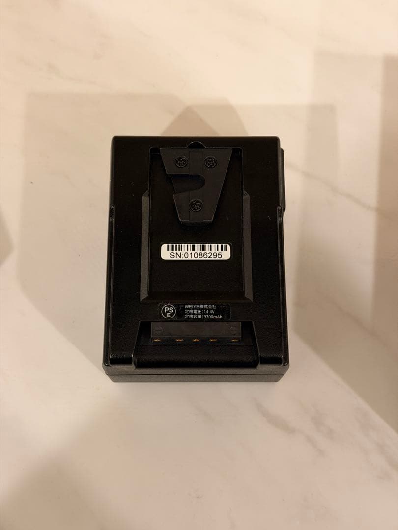 【新品未使用】power 140 Vバッテリー カメラ撮影 MOMAN