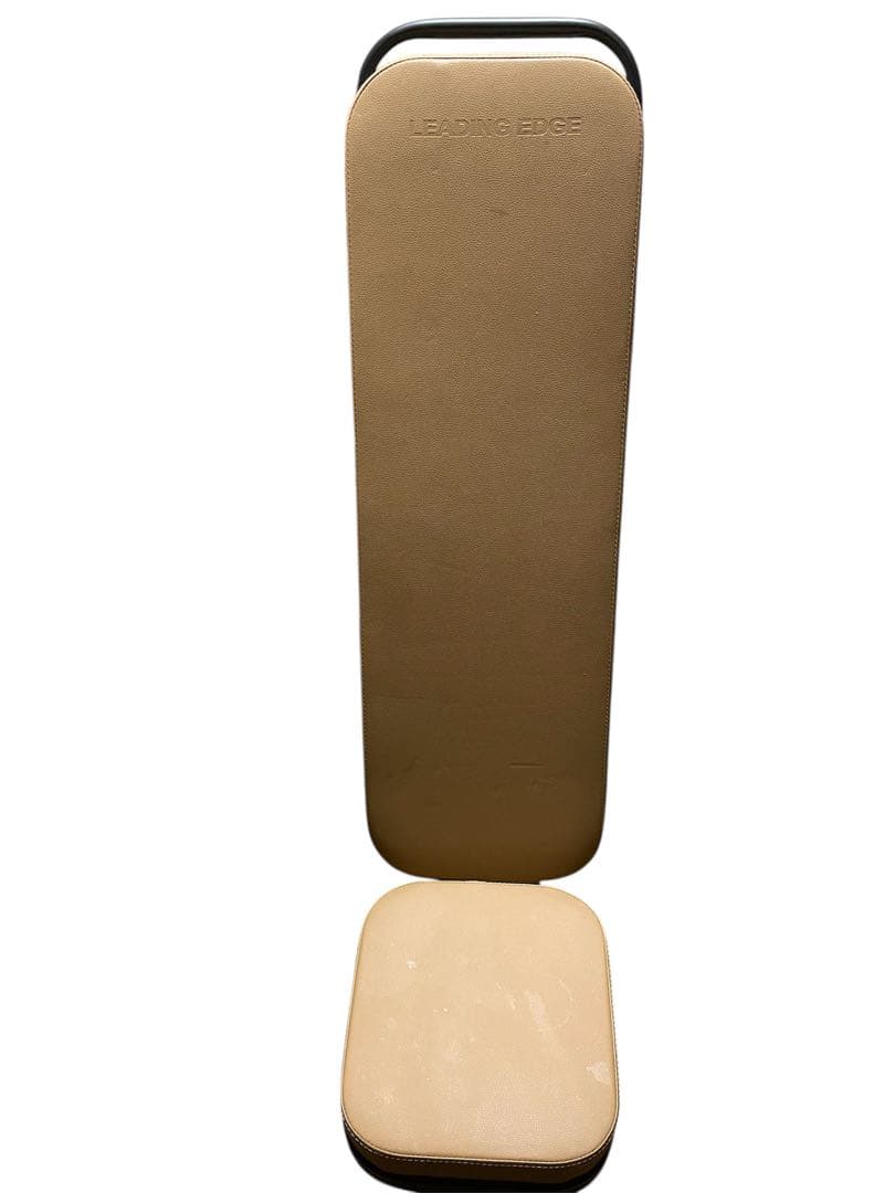 LEADING EDGE トレーニングベンチ ベージュ