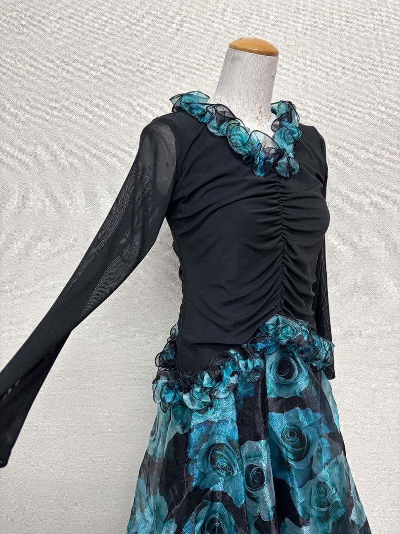 社交ダンス用バラ柄ワンピース