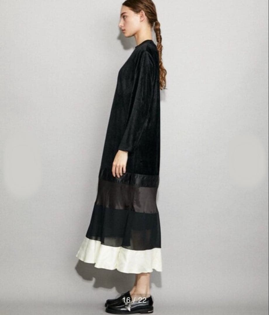 ＜TOGA PULLA＞ベロアワンピース　レイヤードデザイン ワンピース