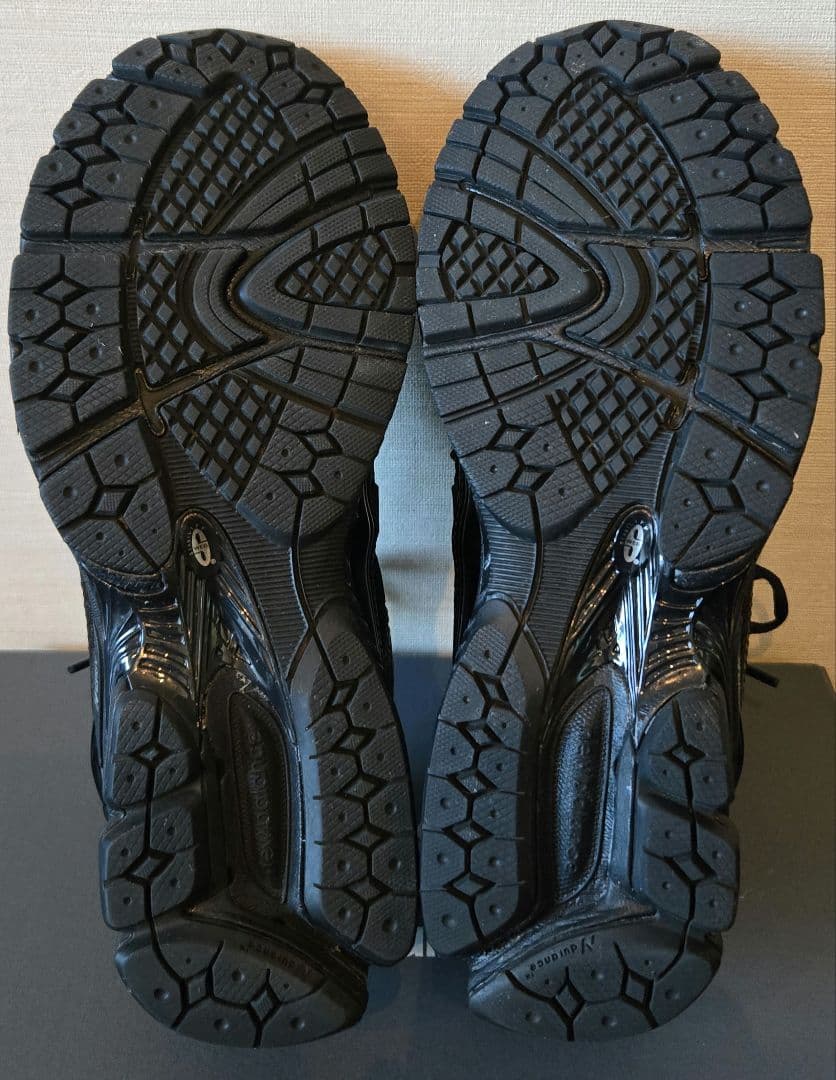 New Balance 1906R ブラック