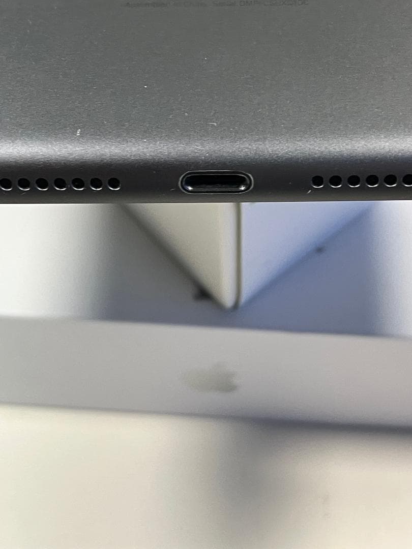 iPad 第8世代　32GB グレー　Wi-Fiモデル　カバーガラス付