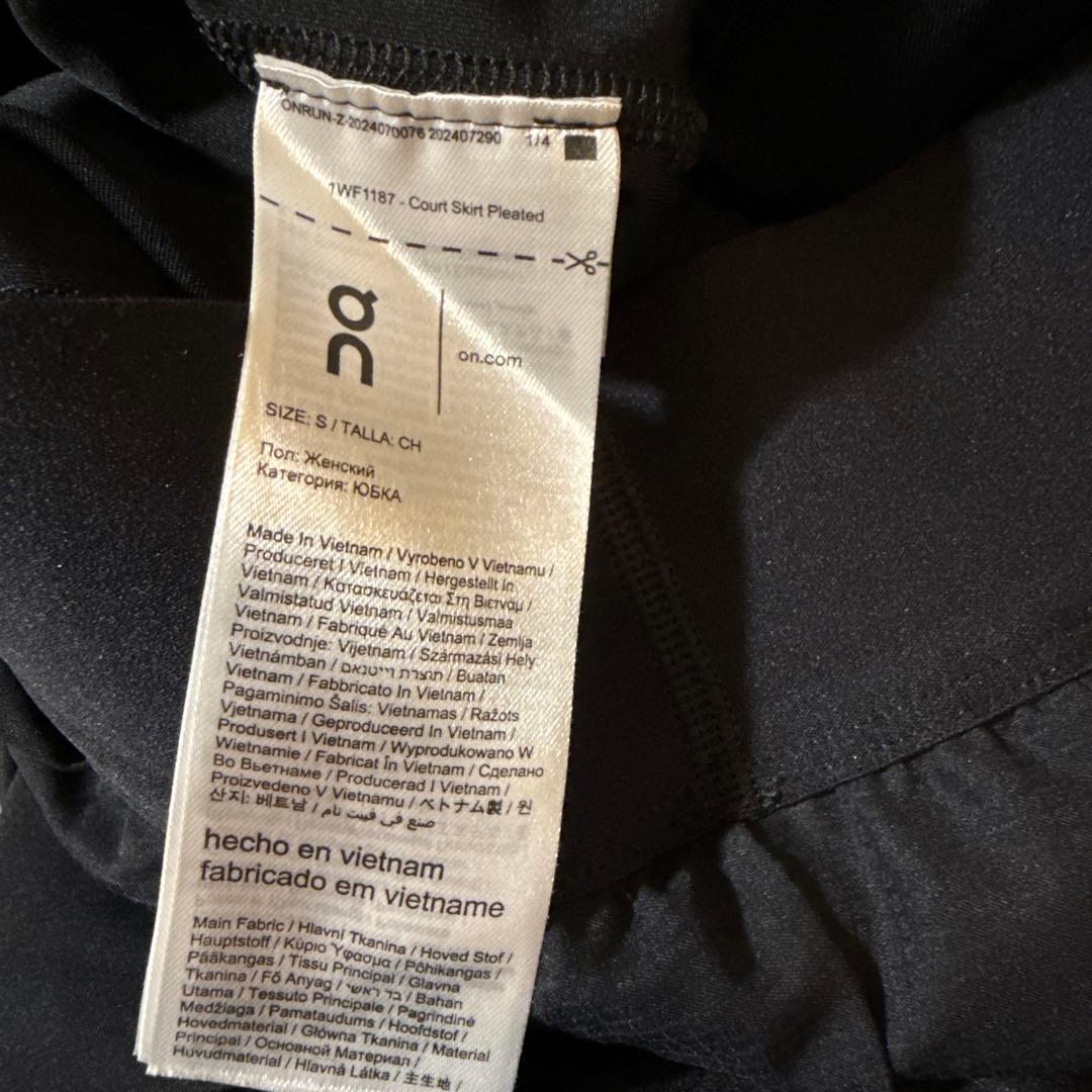 【美品】On スポーツスカート テニス、ゴルフ、ランニング