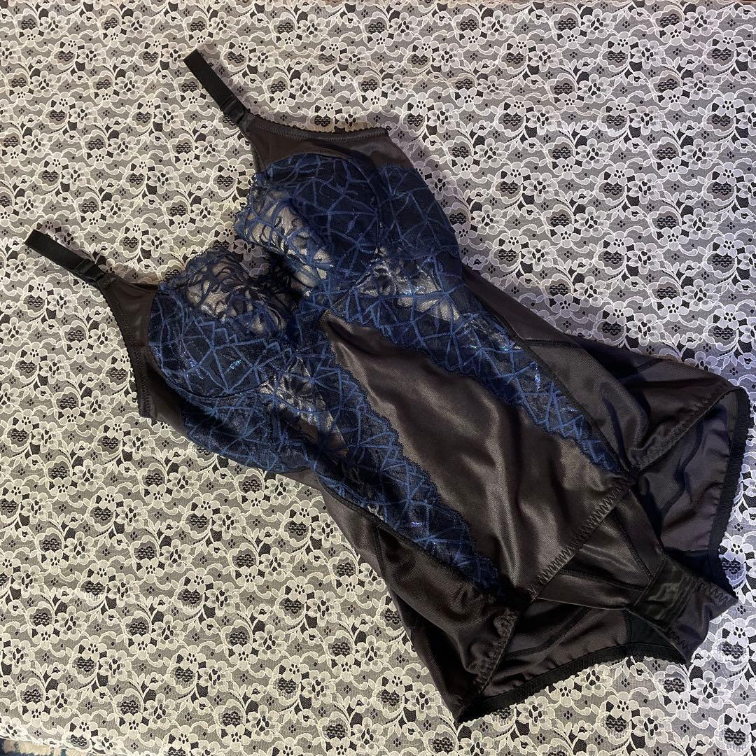 マルコ カーヴィシャスカレス ボディスーツ D70M カレスブラック