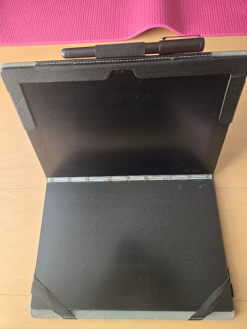 Lenovo yoga bookタブレット 本体　中古品