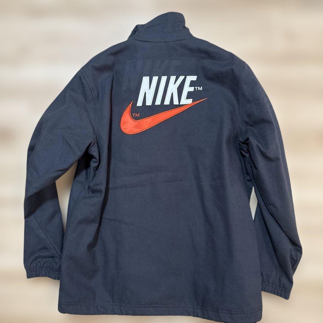 NIKE ブラックボタン付きジャケット