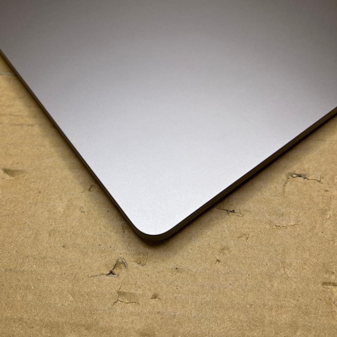 Apple MacBook Air M2 2022 13インチ　スペースグレイ