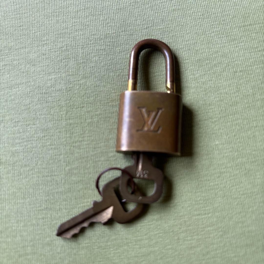 LOUIS VUITTON　モノグラム　キーポル55