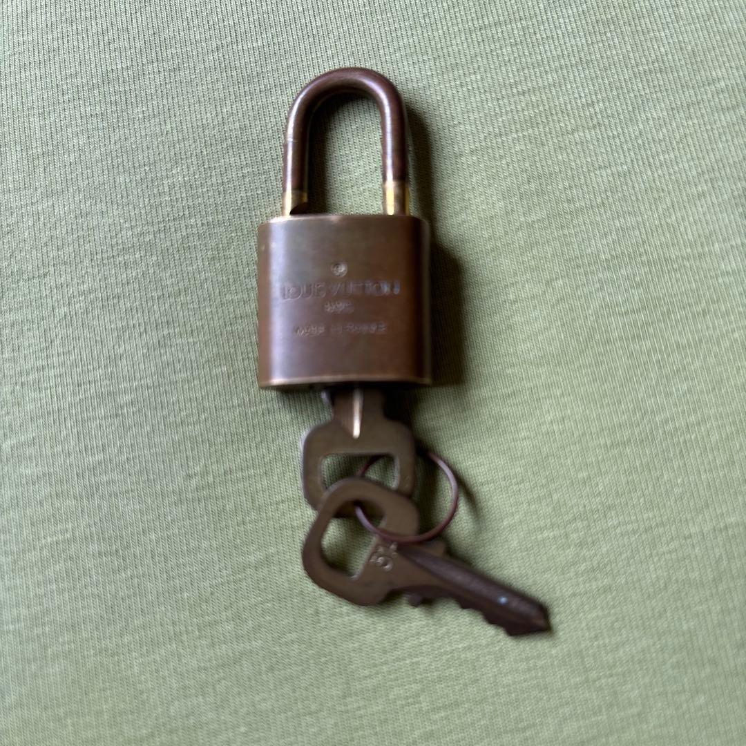 LOUIS VUITTON　モノグラム　キーポル55