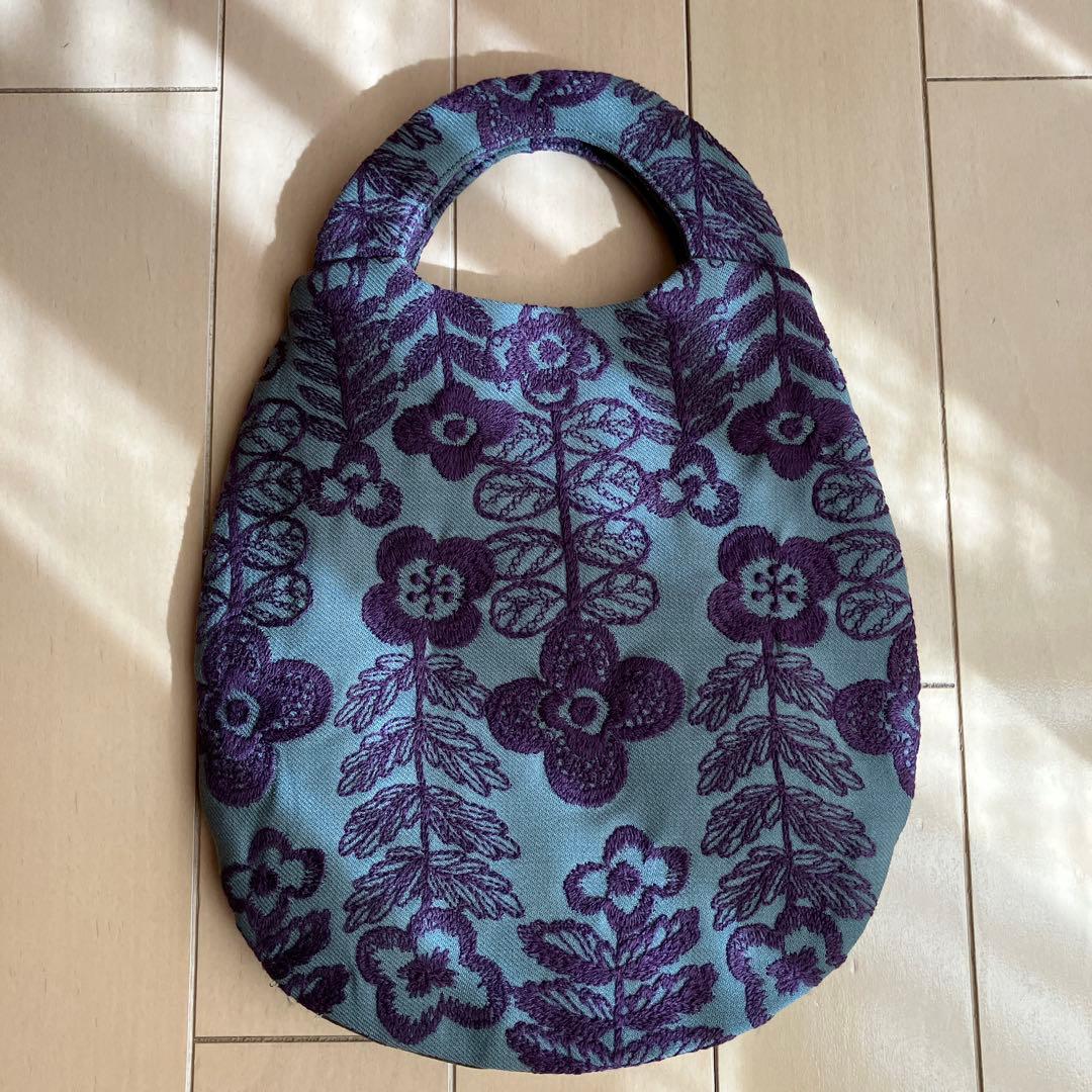 ミナペルホネン　uzura bag