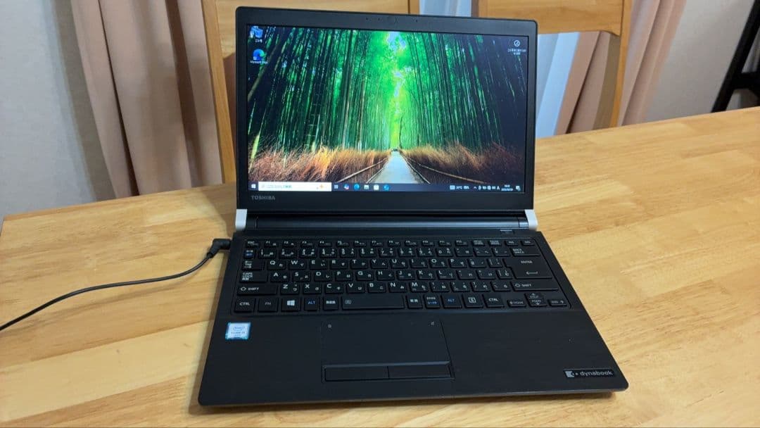 東芝 R73/A Core i5-6300U メモリ16GB SSD250