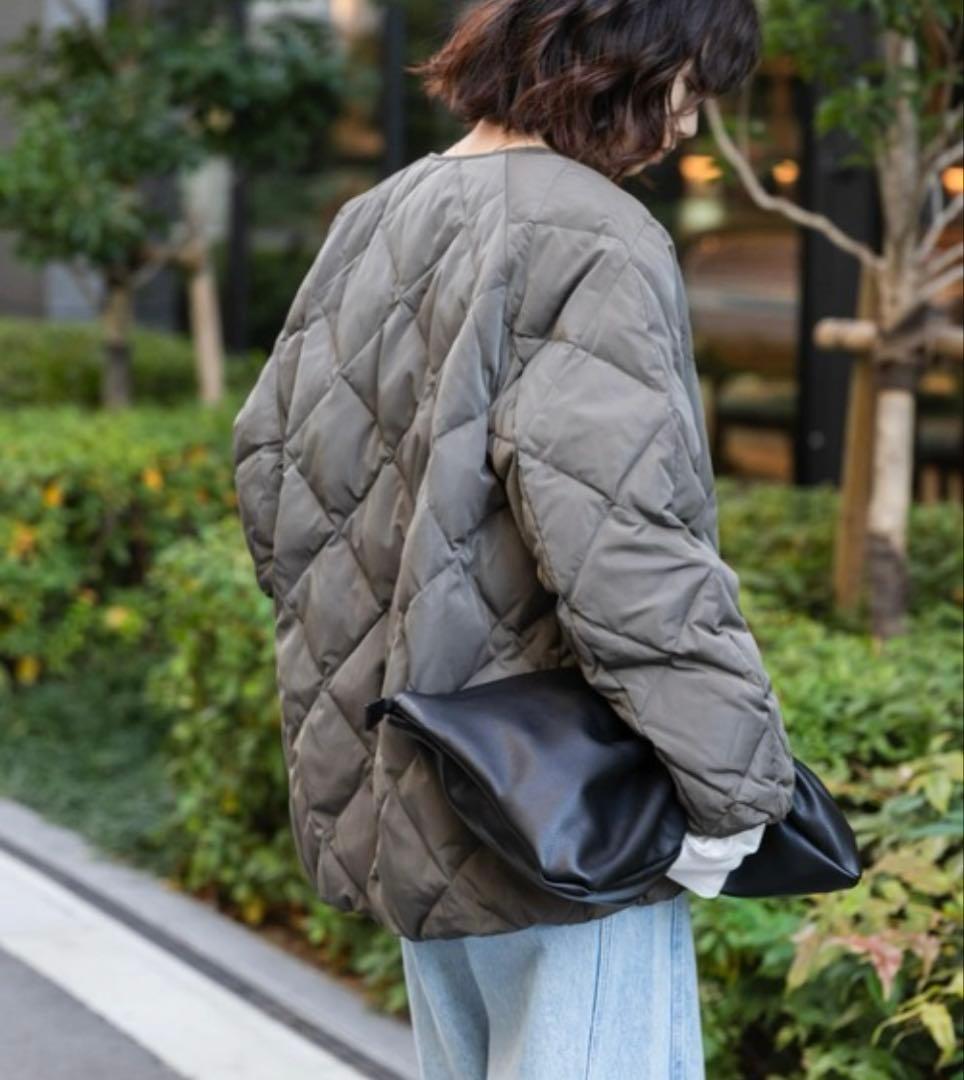 アーバンリサーチ　『WEB限定』コクーンキルティングダウン　カーキグレー