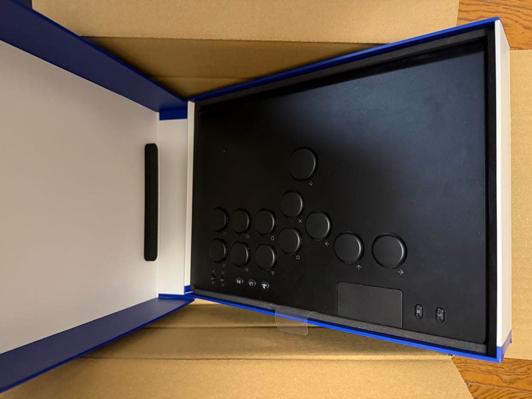 Razer KITSUNE アーケードコントローラー