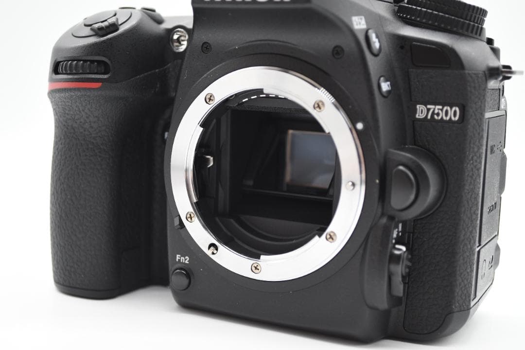 ★美品★ Nikon ニコン D7500 ボディ 即発送いたします