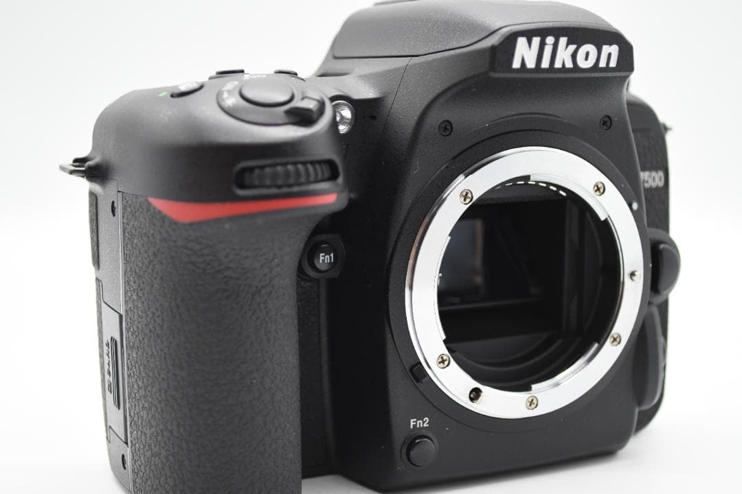 ★美品★ Nikon ニコン D7500 ボディ 即発送いたします