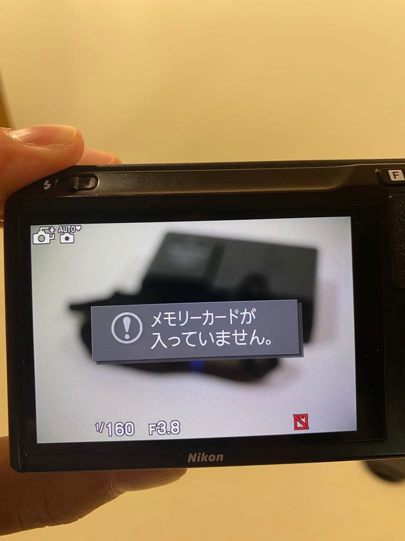 Nikon 1 J1 コンパクトデジタルカメラ