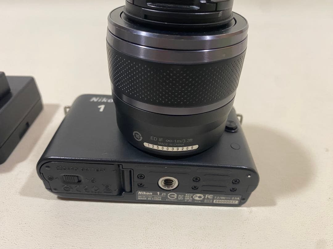 Nikon 1 J1 コンパクトデジタルカメラ