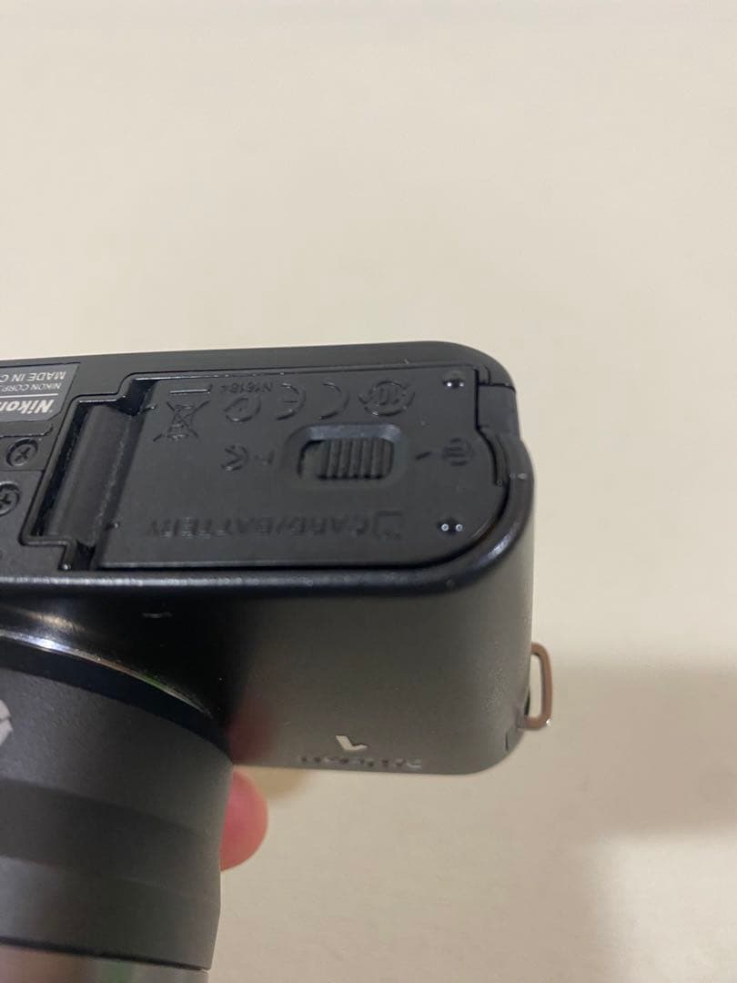 Nikon 1 J1 コンパクトデジタルカメラ