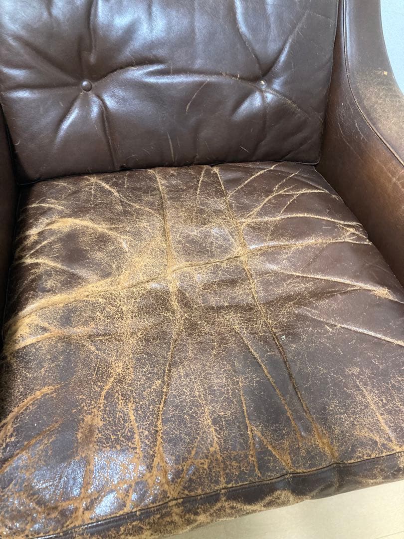 ヴィンテージレザーソファ