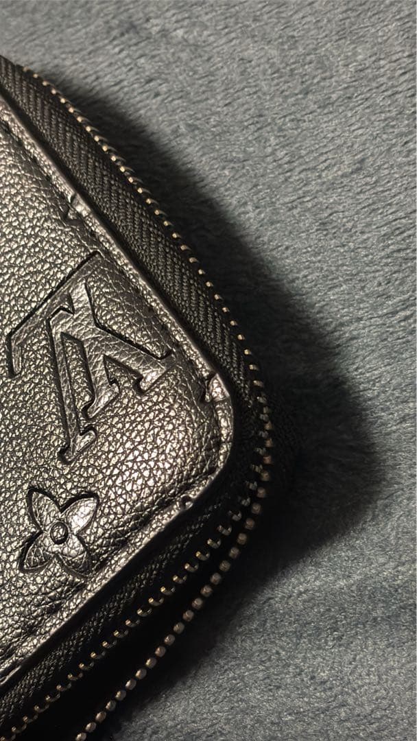 なLouis Vuitton ブラック 長財布　美品✨