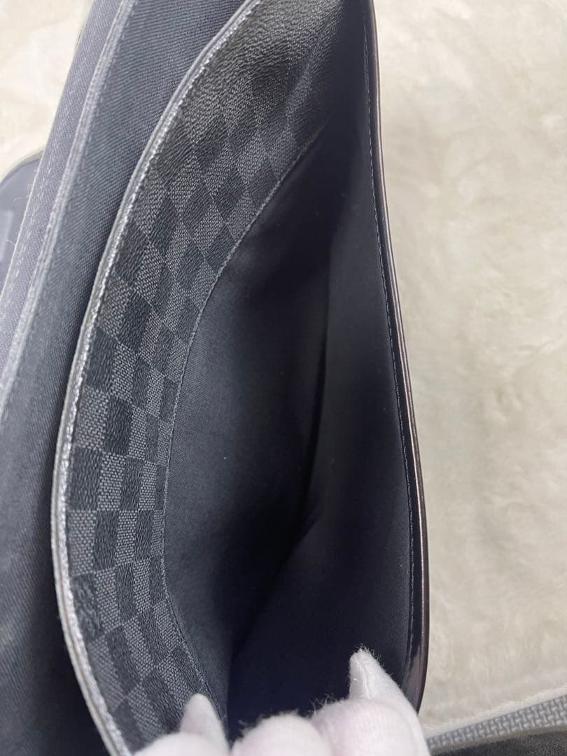 【使用感あり】LOUISVUITTON ルイヴィトン　グラフィット　ダニエルGM