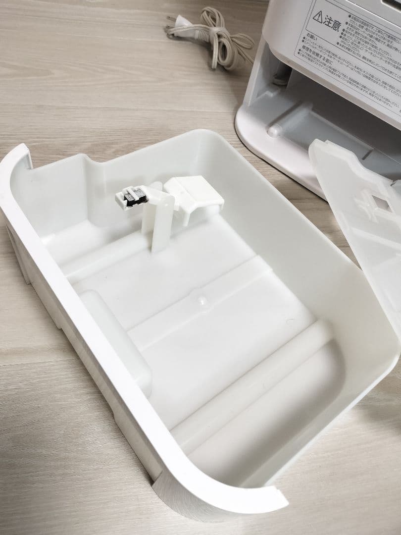 21年製 アイリス13畳 サーキュレーター付き 除湿器 IJD-150 -WH