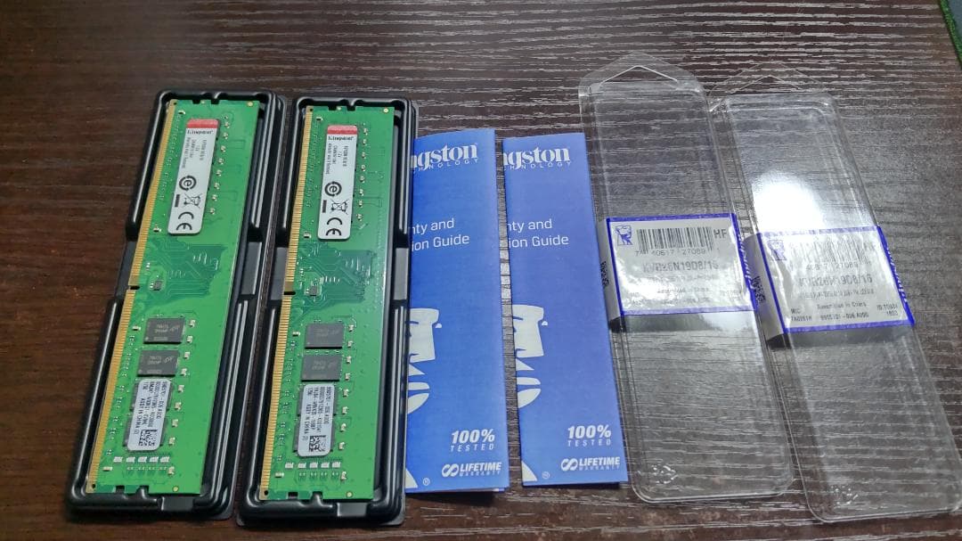 Kingston KVR26N19D8/16 16GB DDR4 ２枚