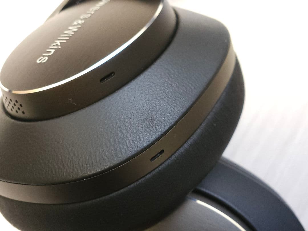 Bowers & Wilkins PX8 ワイヤレスヘッドホン ブラック