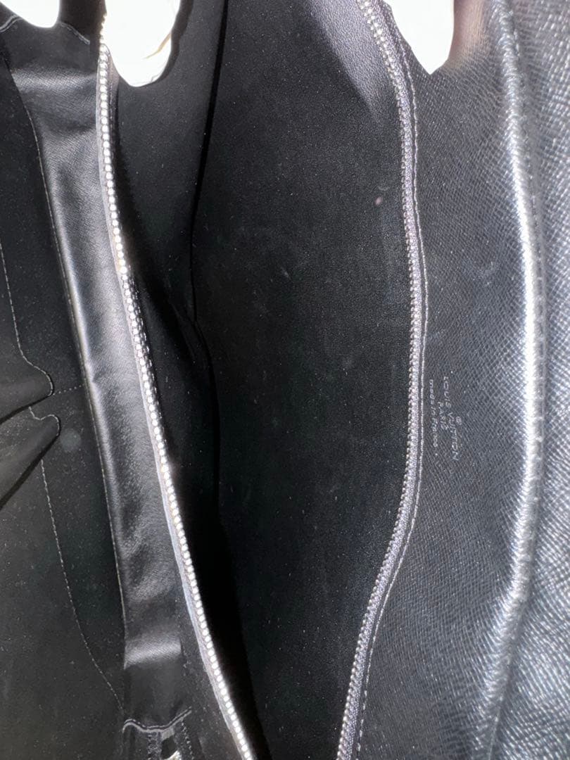 ルイ・ヴィトン バッグ エピ ポルトドキュマンヴォワヤージュ M59162