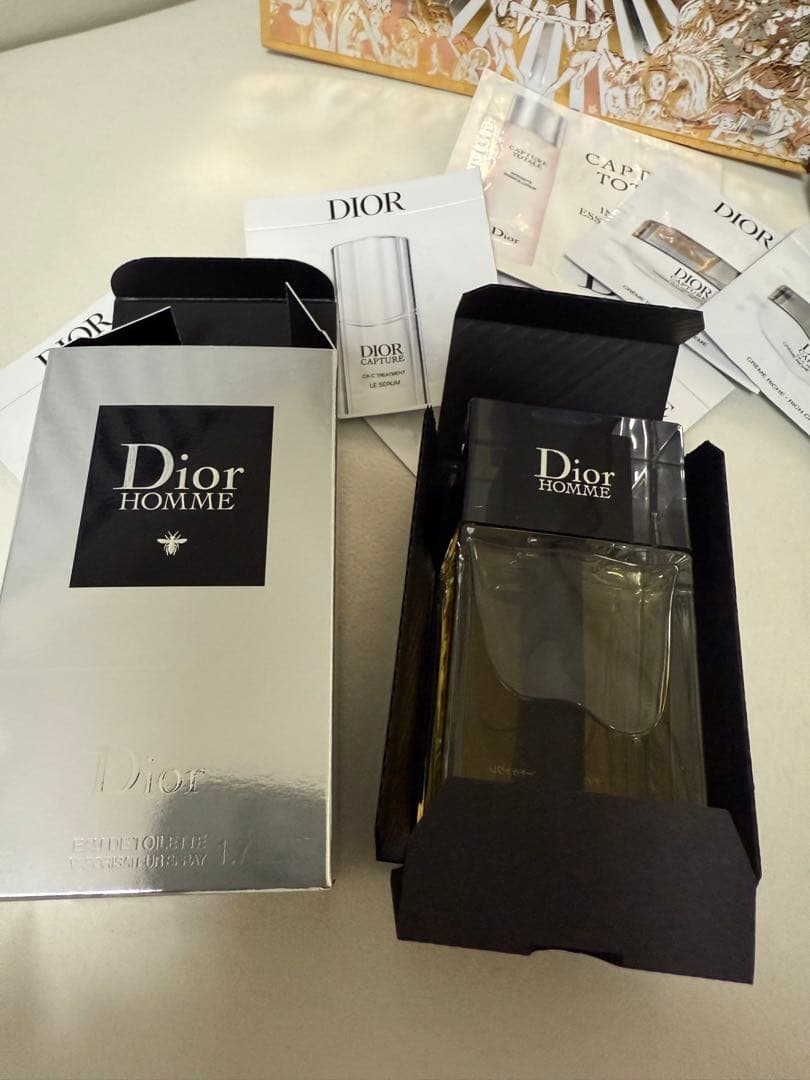 DIOR ディオール オム　オードゥ　トワレ50ml おまけ付き