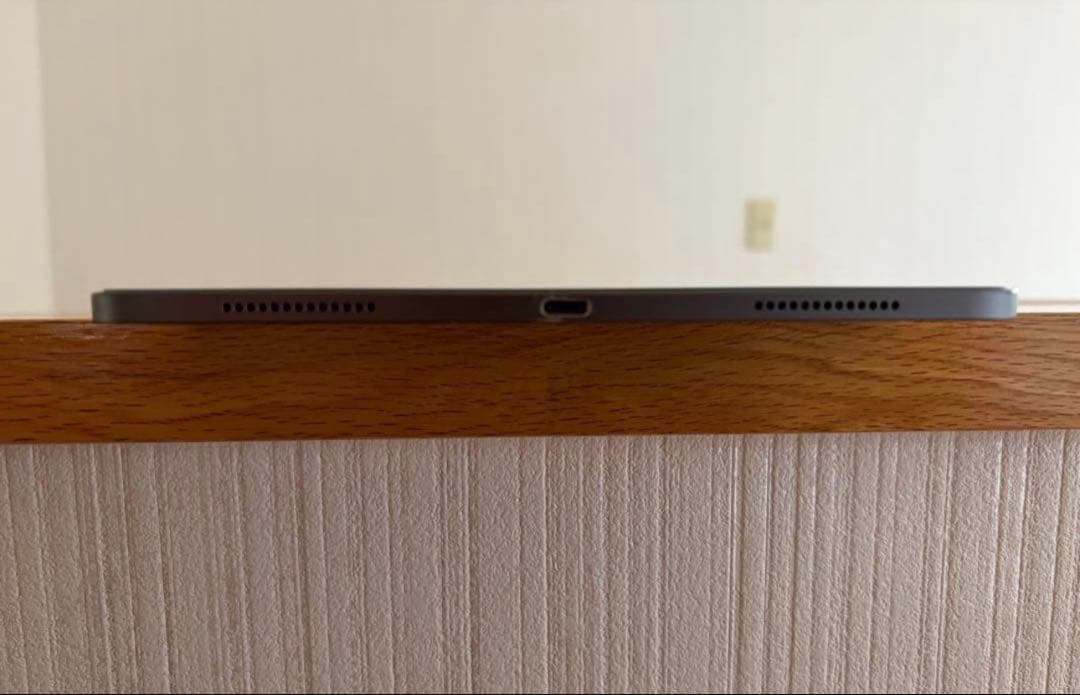 美品　iPad Pro 11インチ　第2世代 128GB Wi-Fiモデル