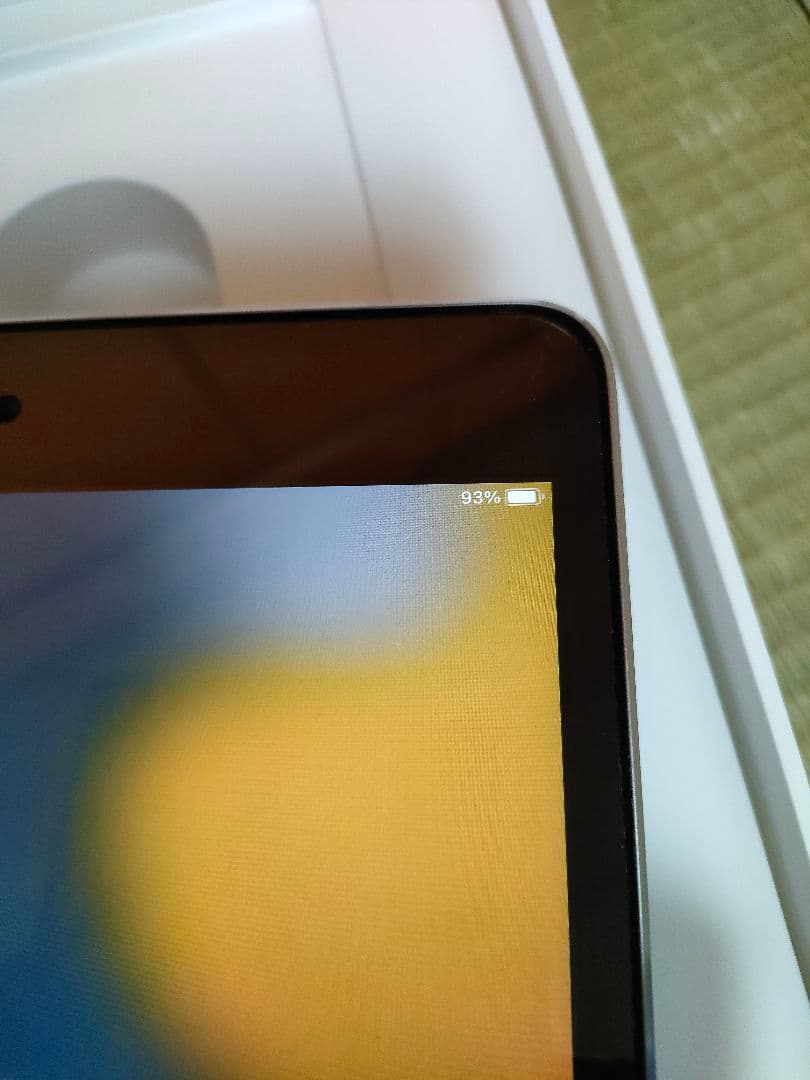 iPad　mini4　本体　中古