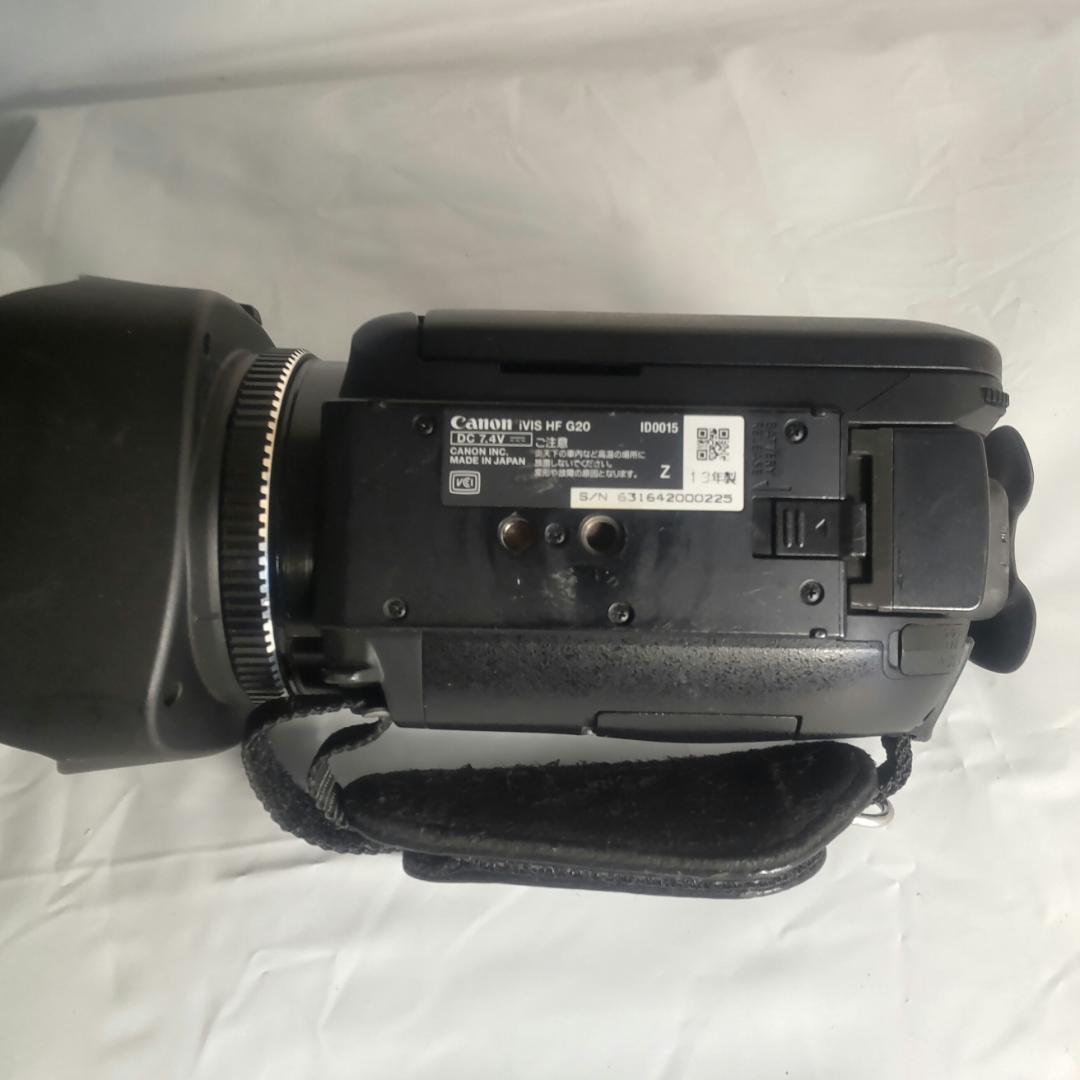 ビデオカメラ CANON ivis HFG20
