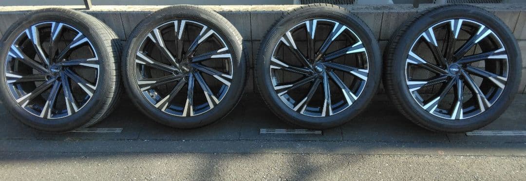 80ハリアー・TRD 20インチセット　引き取り限定