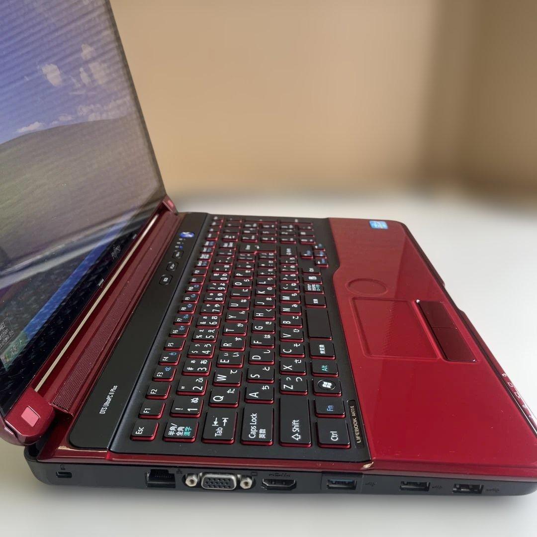 ☆格安美品☆WindowsXP☆富士通15.6インチ大画面第2世代i7ノートPC