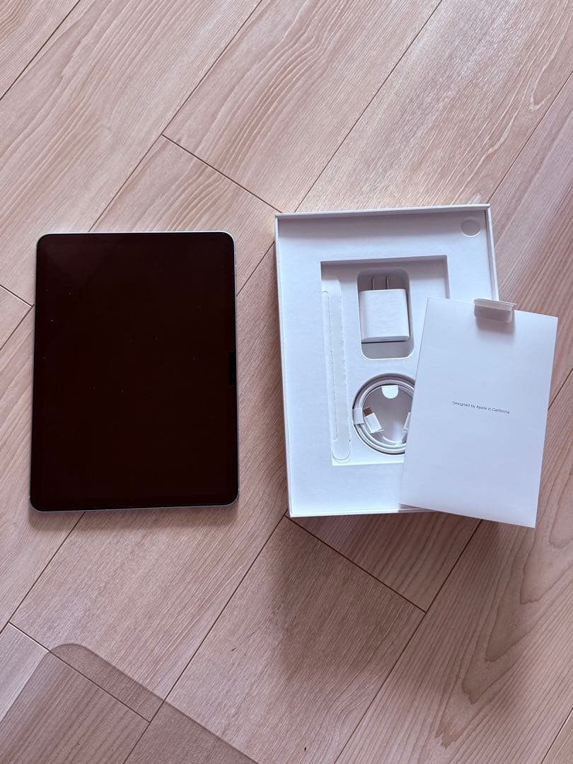 極美品 iPad Air 11インチWi-Fi + Cellular 128GB