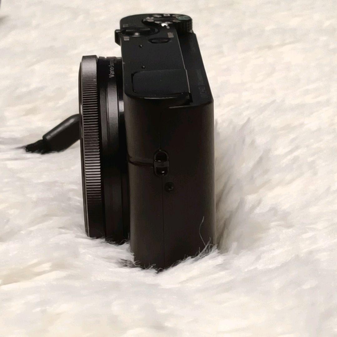 【人気モデル】Sony Cyber-shot DSC-RX100 高性能