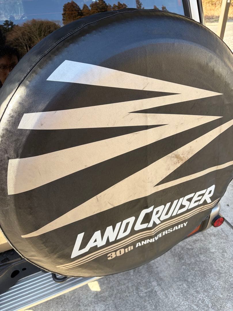 【トヨタ純正】ランドクルーザー70 30周年記念 スペアタイヤカバー