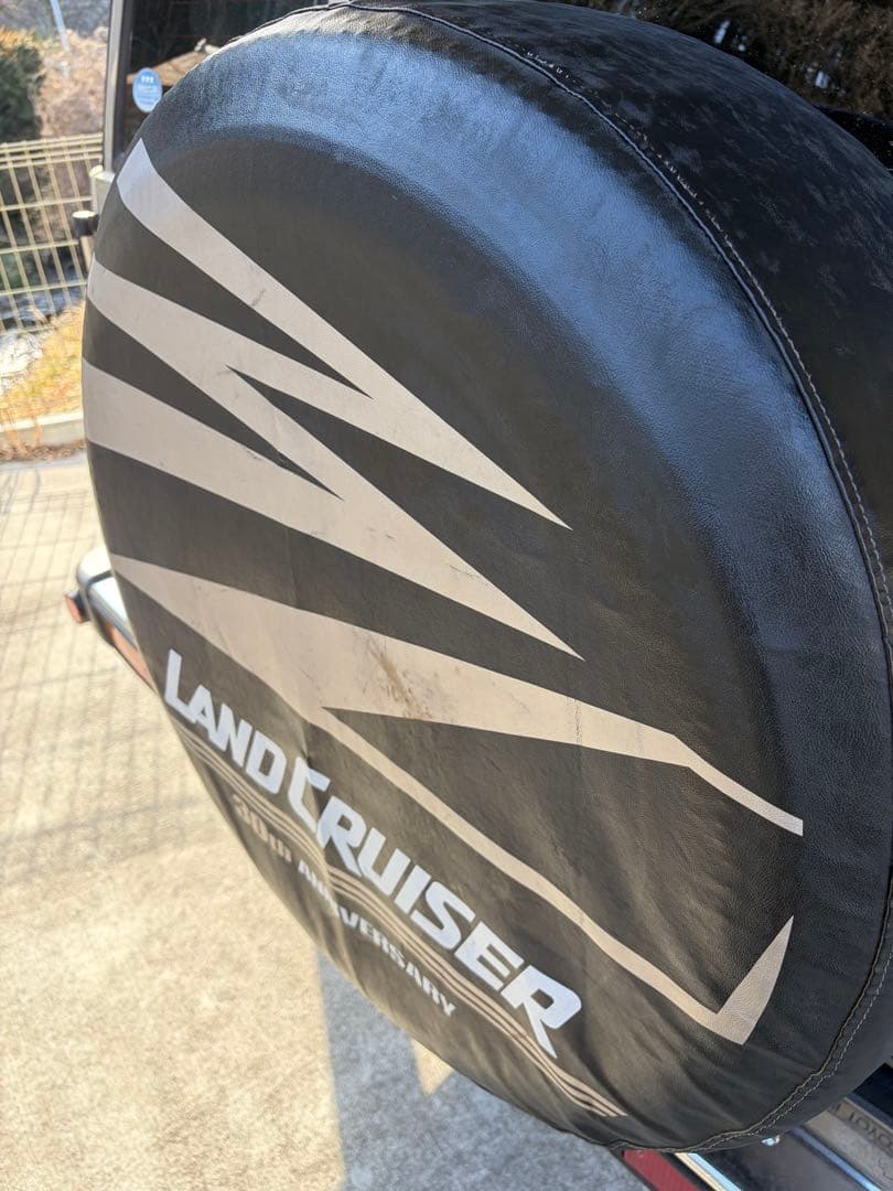 【トヨタ純正】ランドクルーザー70 30周年記念 スペアタイヤカバー
