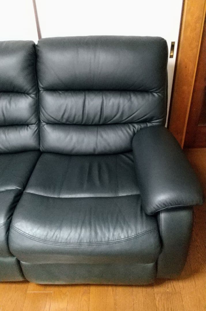 ニトリ 電動リクライニングソファー ビリーバー3 テーブル付き 3人用 黒 本革