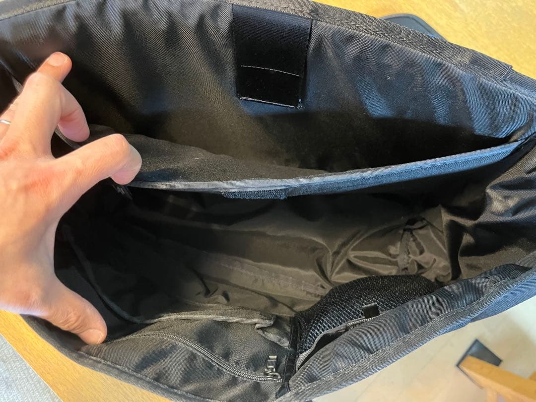 アッソブ メッセンジャーバッグ B4 30L 耐水 軽量 日本製 AS2OV