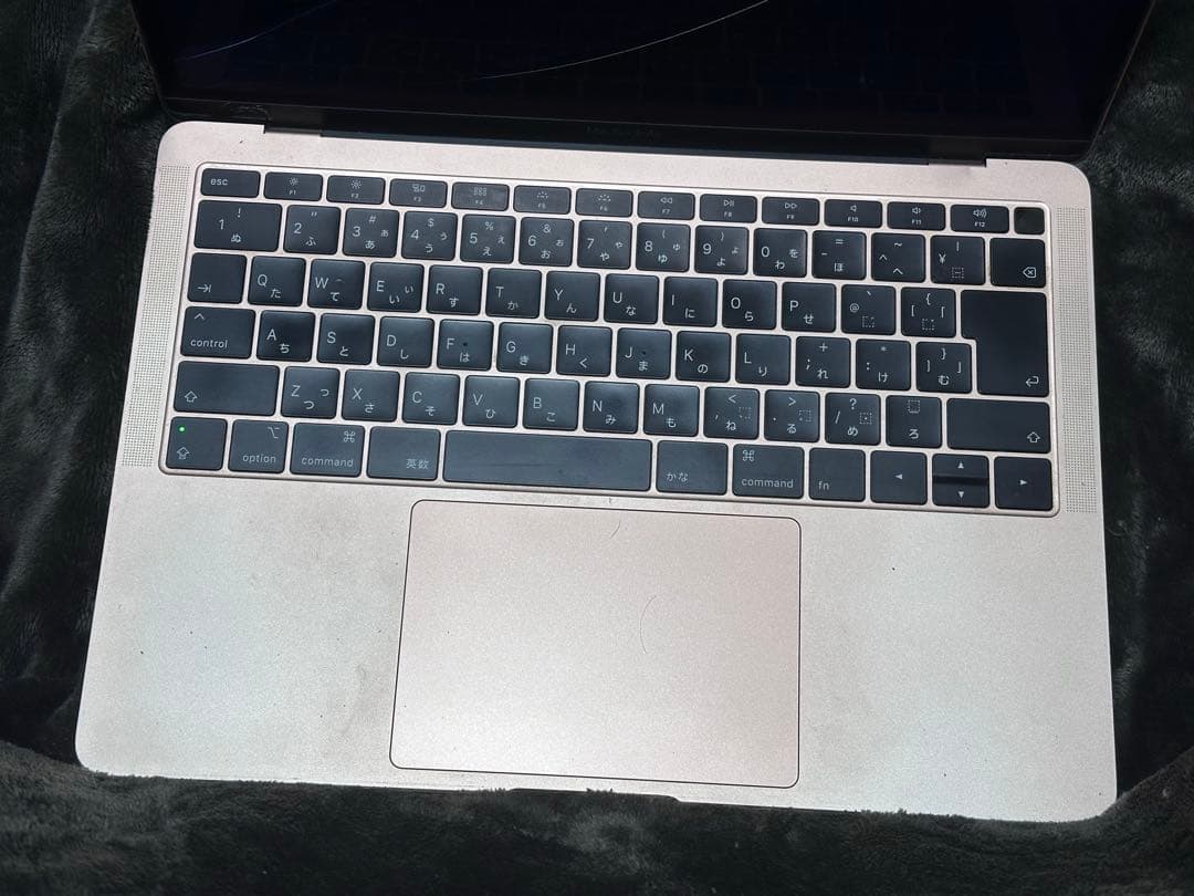 MacBook Air A1932 ゴールド 液晶割れ ジャンク品