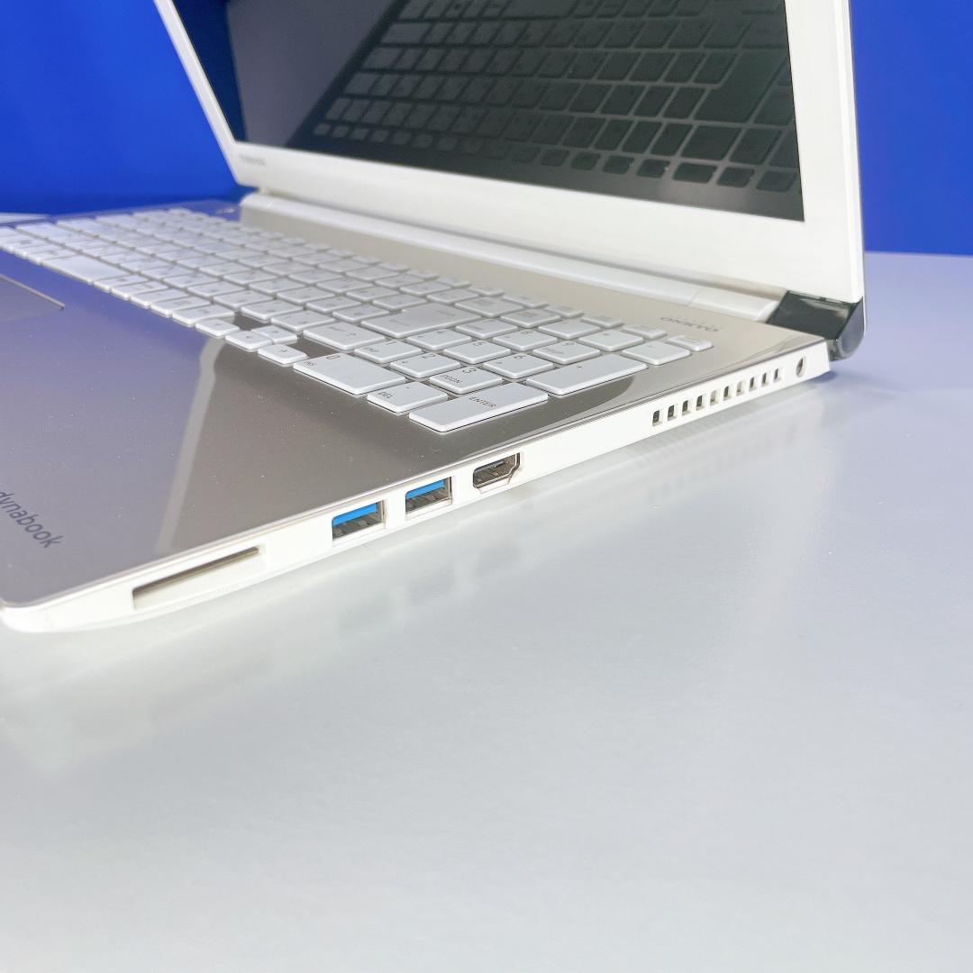 美品✨快適SSD✨ゴールド✨Windows11✨東芝カメラ付ノートパソコン 薄型