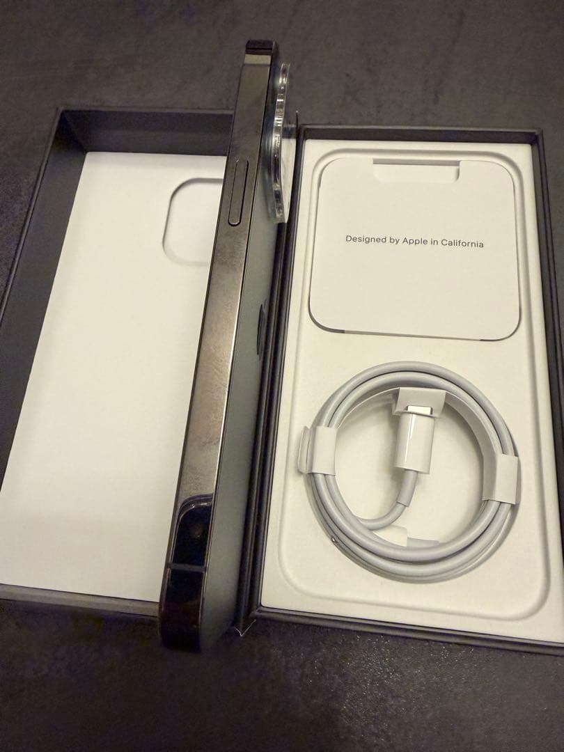 美品　iPhone 13Pro 256GB グラファイト SIMフリー