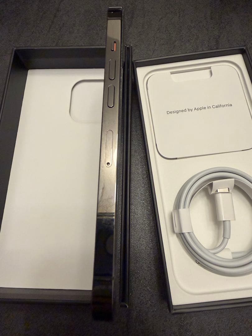 美品　iPhone 13Pro 256GB グラファイト SIMフリー