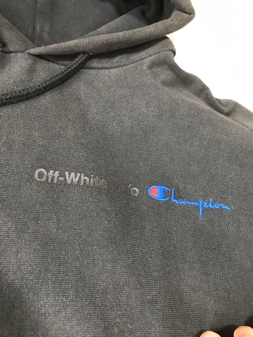 【値下げ対応可能‼️】Off-White × champion パーカー 黒