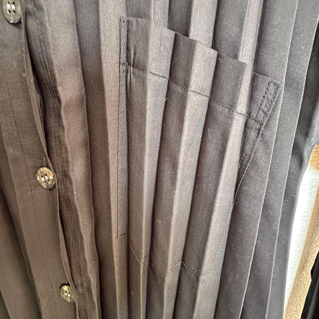 再値下げ❣️me by ISSEY MIYAKE長袖プリーツブラウス　ブラック