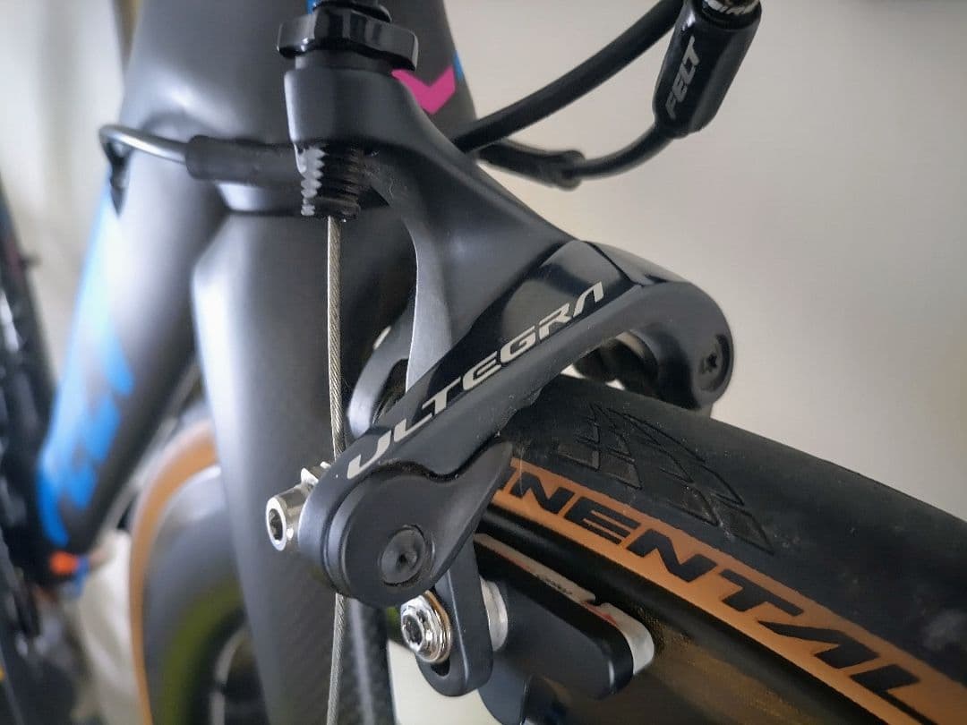 FELT AR3 54サイズ ULTEGRA仕様