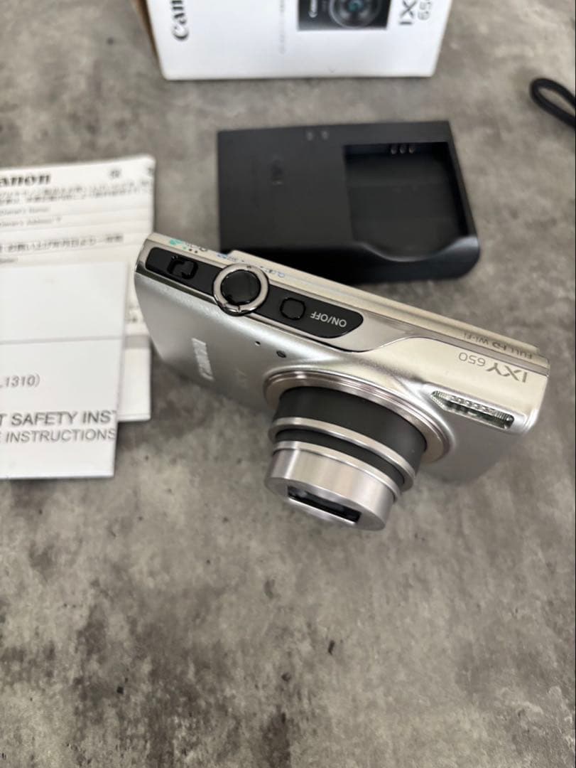 Canon IXY 650 シルバー コンパクトデジタルカメラ　他3点セット
