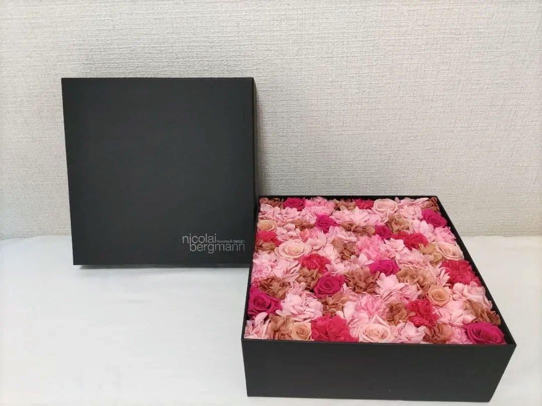 nicolai bergmann 新品プリザーブドフラワーアレンジメントLサイズ